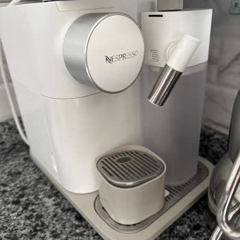 Nespresso F541 Model Sütlü Kahveler Sürekli Soğuk Ve Kullanılamaz!