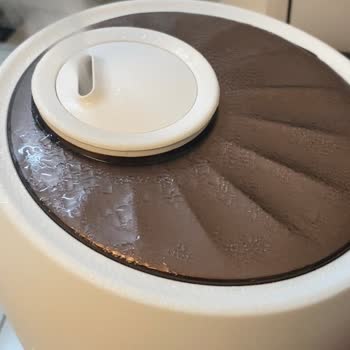 Ayıplı Soğuk Buhar Makinesi Sürekli Su Biriktiriyor Ve İade Talebi