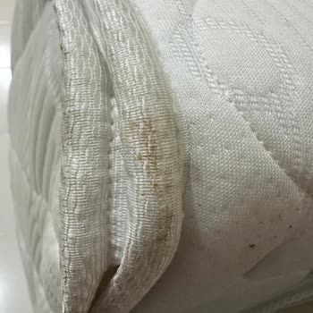 Yataş Bebek Yatağının Lekeli Ve Islak Teslimatı İçin İade Talebi