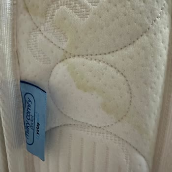 Yataş Bebek Yatağının Lekeli Ve Islak Teslimatı İçin İade Talebi