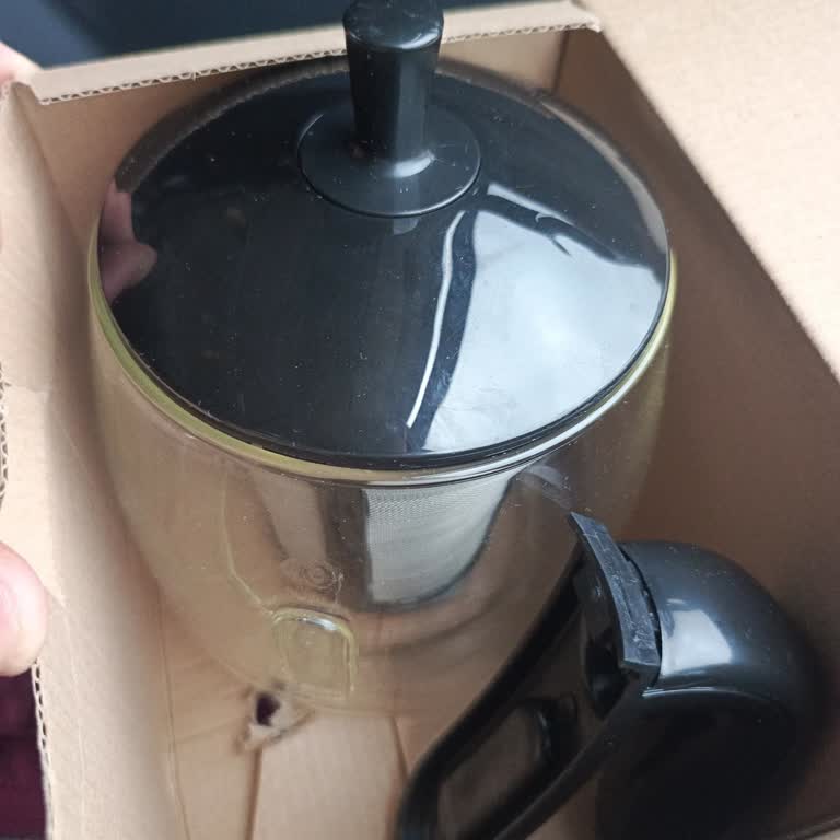 Cardin Yanma Riski Taşıyan Arızalı Çay Makinesi ve İade Talebi