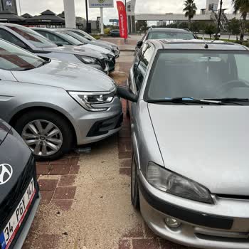 Ziraat Filo’nun Kaldırım İşgali Yaya Güvenliğini Tehlikeye Atıyor