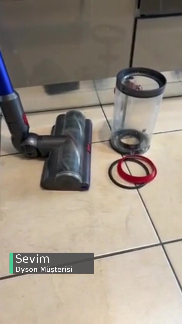 Dyson V11 Kırmızı Lastik Ve Yan Tekerlekler Sıkıntılı! videonun kapak resmi