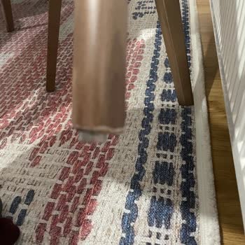 Kelebek Mobilya Çalına Sandalyelerindeki Üretim Hatası Ve Ücretsiz Değişim Talebi