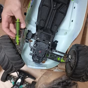 Kırılabilir Etiketli RC Araba Kargoda Ezildi Ve Hasar Görerek Teslim Edildi