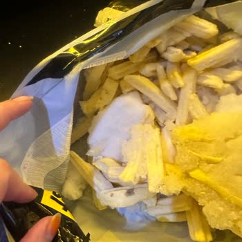 Feast Churros Kesim Patates'ta Buzlu İçerik: Tekrarlanan Kalite Sorunu