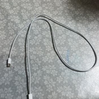 Tan İletişim'de Arızalı Şarj Kablosu, Garanti Reddi Ve 800 TL İade Talebi