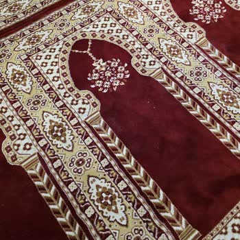 Park Afyon AVM Mescit Halıları Hijyen İhlali