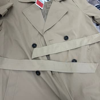 LCW Kemer Yanlışlığı Nedeniyle Trençkot Değişimi Ve İadesi Kabul Edilmedi