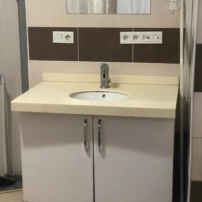 Şiddetli Lavabo Kokusu Hastaların Sağlığını Tehdit Ediyor