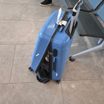 Patlak Valiz Ve Mahremiyet İhlali İçin Tazminat Talebi