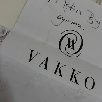 Vakko'nun Hijyenik Olmayan Hediye Paketi Ve Cevapsız Müşteri Desteği