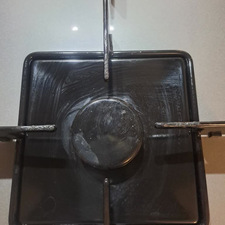 Ferre Cam Ocağındaki Erime Sorunu Ve Servisin Cevapsızlığı