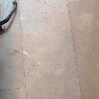Hatalı Malzeme Kullanımı Ve Kirli Bırakılan Çalışma Alanı Nedeniyle Mağduriyet