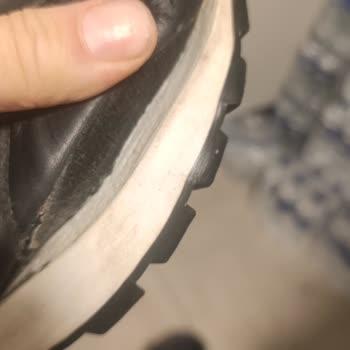 FLO Mağazasından Alınan Lumberjack Ayakkabısının Yan Açılmaları Ve Ücretsiz Onarım Talebi