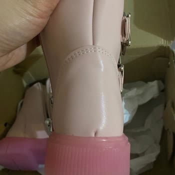 FLO Çocuk Botunda Çatlak Ve Renk Sorunu, Değişim Ürününde Alarm Delikleri