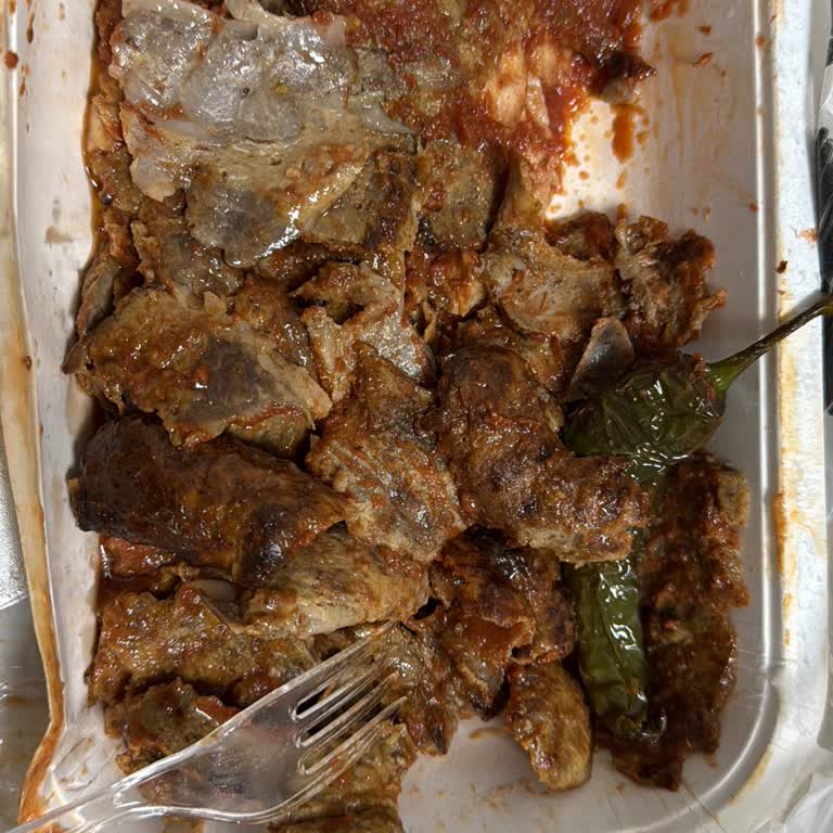 Maydanoz Döner Şubesinde Sağlık Riski Taşıyan Bozuk Et Şikayeti