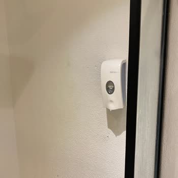 Sabel Villas 12.000 TL'lik Ödeme Sonrası Hijyenik Olmayan Suit Oda ve Reddedilen İade