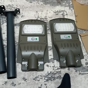 Albatros Enerji'den Gelen Yanlış Ve Kırık Solar Lambalar İçin Cevapsız Şikayet