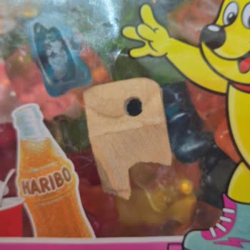 Haribo Jelibon'unda Ahşap Parça Tespiti Ve Çocuk Sağlığı Endişesi
