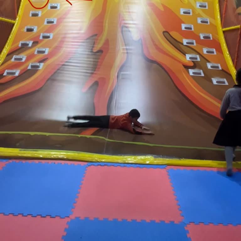 Crocus Park Olivium Şubesinde Yanıltıcı Ücretlendirme Ve Bozuk Oyuncak Güvenliği