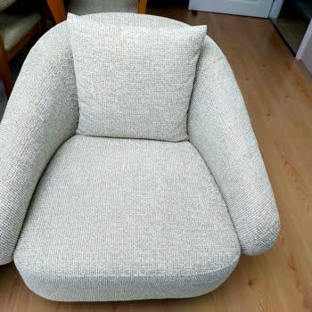 Gecikmeli Teslimat, Kalitesiz Mobilya, Eksik Hediye Ve Cevapsız Yetkili