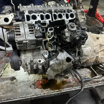 Dynobil Orhangazi'de Satılan BMW'de Yağ Kaçağı Ve Motor Arızası Gizlendi