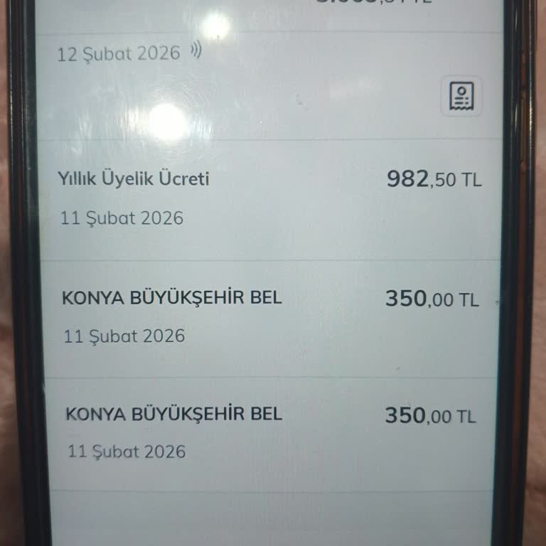 Bildirim Almadan Yansıtılan 982,50 TL Kart Aidatı Ve İade Talebi