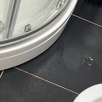 Serel Klozette Su Dışarı Fışkırıyor Ve Kullanım Sorunları