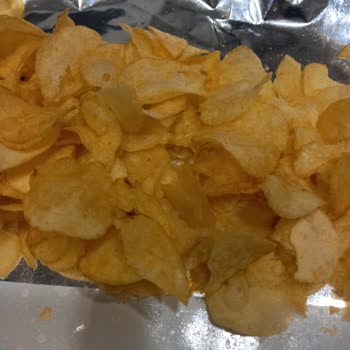 Lays Cipsinde Yabancı Madde Ve Yanlış Üretim Tarihi