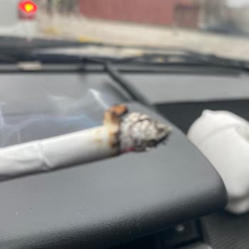 Marlboro Touch Blue’da Sert Odunsu Parçalar İçim Kalitesini Bozuyor