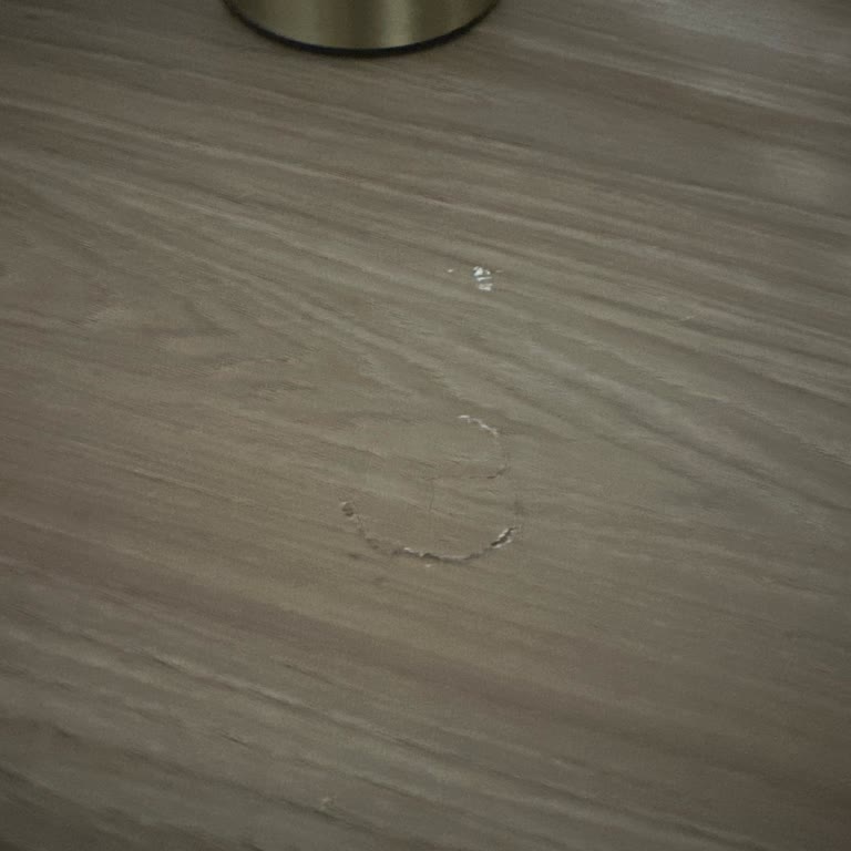 Montaj Sırasında Üst Yüzeyi Delinen Konsol Ve Cevapsız Müşteri Hizmetleri