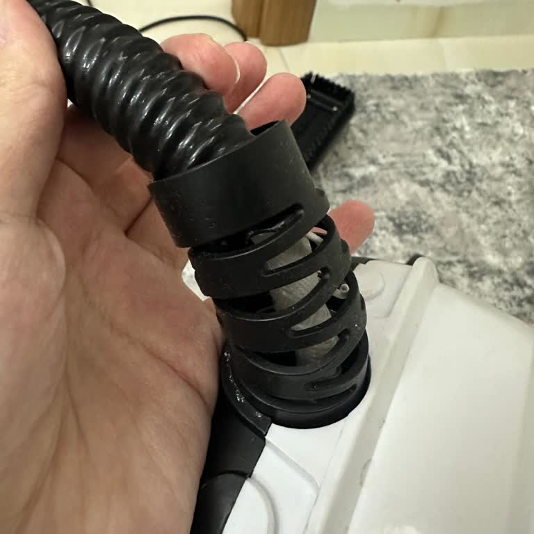 Kablodaki Kopukluk Ve Çalışmayan Düğme Nedeniyle Garanti Kapsamında Tamir Veya Değişim Talebi