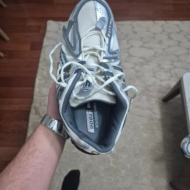 New Balance Ayakkabısının Bozuk Kalıbı İçin İade Ve Değişim Talebi