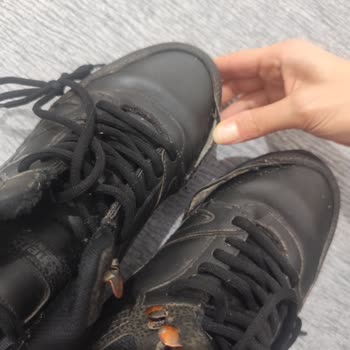 Kinetix Ayakkabı İki Ayda Parçalandı, FLO Mağazasından Çözüm Bekliyorum