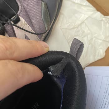 Salomon X Ultra 4 GoreTex Dikiş Yırtılması Nedeniyle Ayıplı Ürün Şikayeti