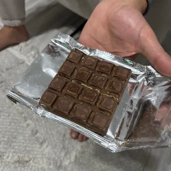 Yemek Sepeti Çikolatasının Renk, Son Tüketim Tarihi Ve Sert Doku Sorunu