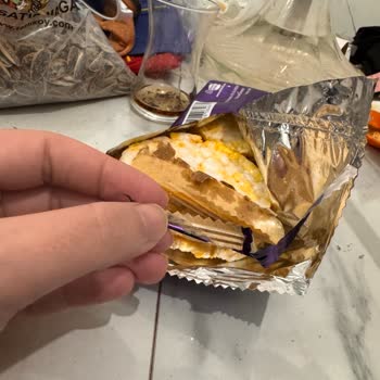 Eti Gong Ürününde Nemli Paket Ve Kağıt Tespiti