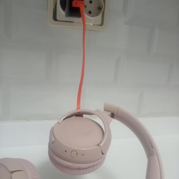 JBL 560BT Kulaklık Şarj Edilmiyor, Axa Ek Garantiden Ücretsiz Tamir Talebi