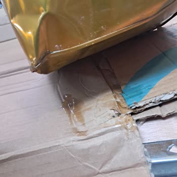 Hasarlı Kargo Teslimatı ve Maddi Zarar Tazminatı Talebi