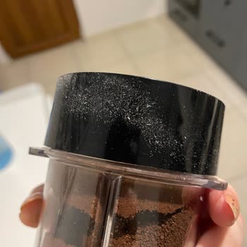 Yanık Kokusu Ve Kopan Plastik Parçalarla Güvenlik Sorunu Yaşanan Shake Makinesi