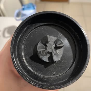 Yanık Kokusu Ve Kopan Plastik Parçalarla Güvenlik Sorunu Yaşanan Shake Makinesi