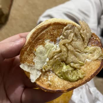 Tıkla Gelsin'de Eksik Ve Bozuk Burger Menüsü İçin Cevap Almama