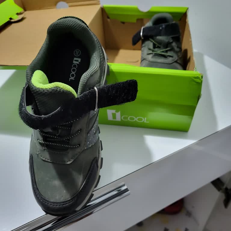 Su Çeken Çocuk Ayakkabısına Üretim Hatası Olmadığı Söylenmesi