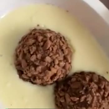 Kinder Joy Yumurtanın Çikolatası Bozuk Çıktı!