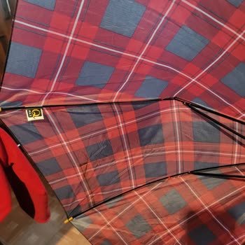 Migros Mahmutlar Dörtyol Şubesinde Kalitesiz Şemsiyenin İadesi Reddedildi