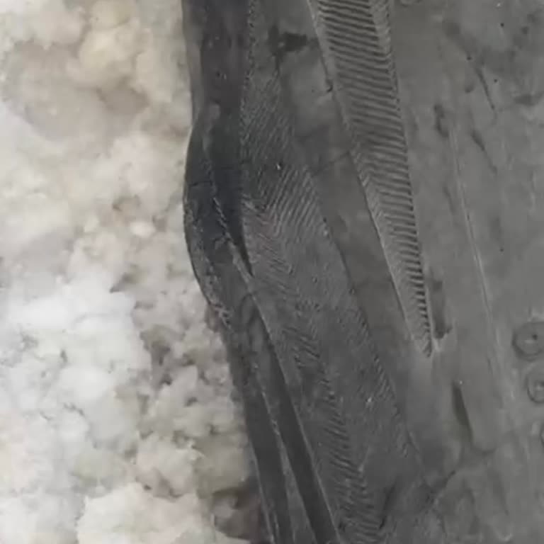 İlan Edilen Kış Lastiklerinin Olmaması Araç Güvenliğini Tehlikeye Atıyor