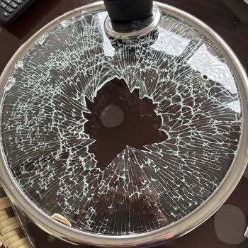 Korkmaz Tencere Kapağı Patladı