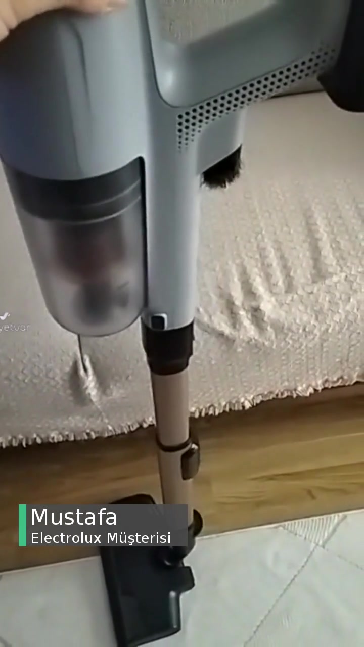 Electrolux Şarjlı Dikey Süpürge Sıkıntısı! videonun kapak resmi