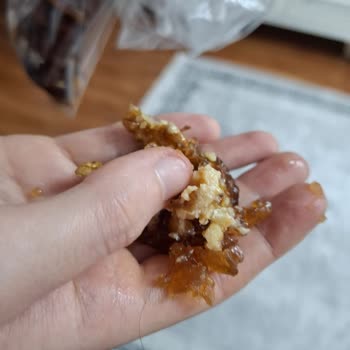 Cevizli Sucukta Kıl Varlığı Ve Hijyen İhlali